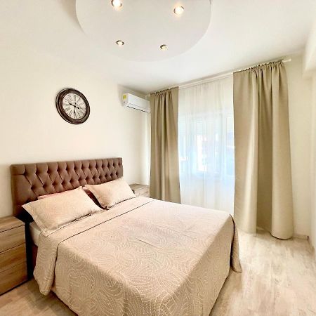 100 M To The Beach Sea La Vie 3 Bedroom Apartment Limassol Exteriör bild